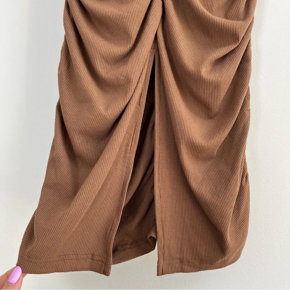 [walter baker] kody ruched ribbed midi skirt w/ slit cedar XS